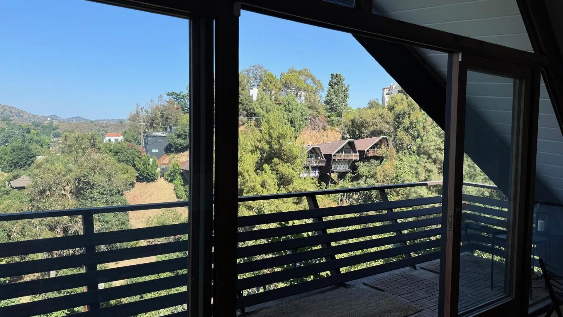 Iconic Gesner Boat House Wview Of Hollywood Sign Villa Los Angeles Holiday home