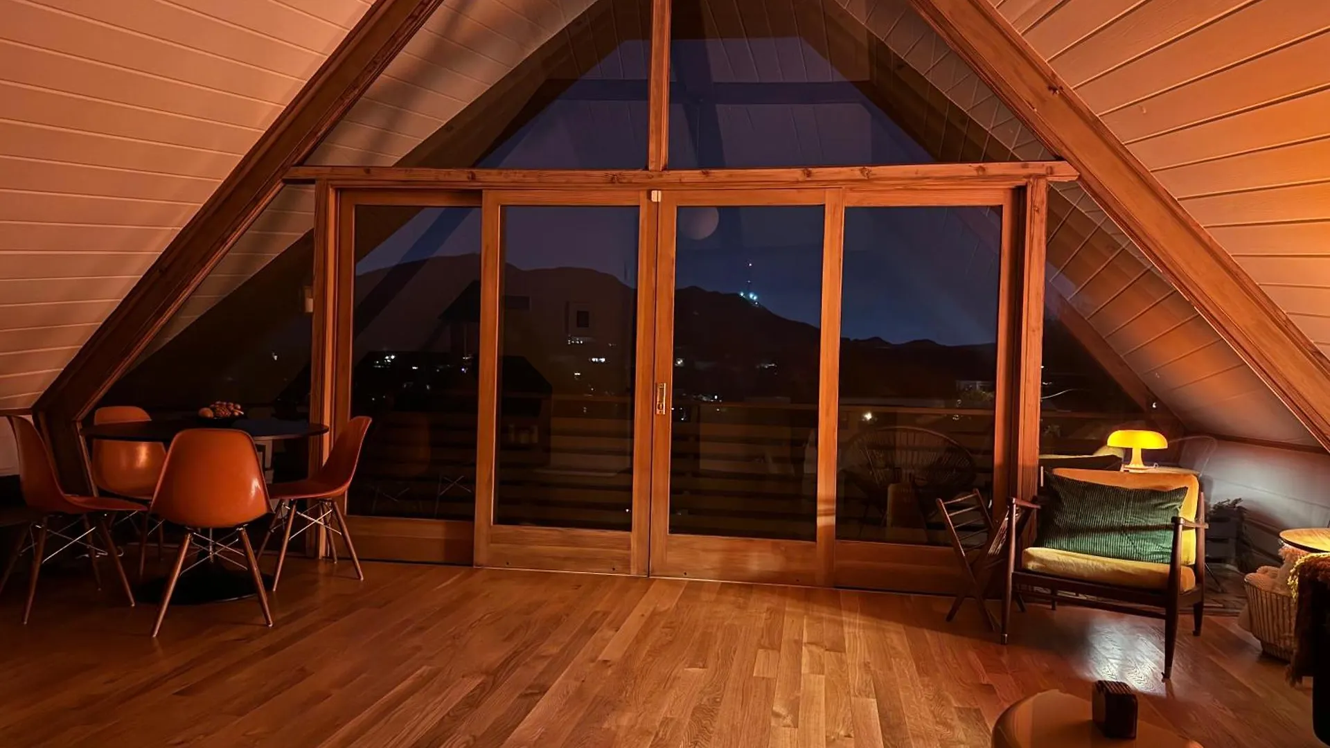 بيت للعطل فيلا Iconic Gesner Boat House Wview Of Hollywood Sign لوس أنجلوس